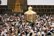 السعودية تحدد 10 أيام قبل الحج موعدًا نهائيًا للتطعيمات