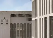 السجن 3 سنوات لـ4 متهمين في قضية تغريدات بالكويت وبراءة 8 بينهم سياسيون