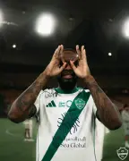 إيفان توني يقترب من لقب هداف دوري روشن السعودي برصيد 32 هدفاً