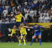 4 نصراويين يتنافسون على جوائز الموسم في دوري روشن السعودي