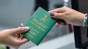 الجواز السعودي يقفز للمرتبة 51 عالميًا ويفتح السفر إلى 90 دولة دون تأشيرة