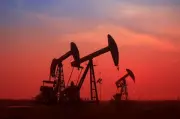 السعودية و6 دول تعدل إنتاج النفط 188 ألف برميل يومياً في يونيو