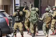 إصابة 7 فلسطينيين باعتداء مستوطنين قرب نابلس واعتقال 11 بالضفة