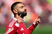 صلاح يكشف تفاصيل لقائه بجيرارد الذي أنهى مسيرته مع ليفربول
