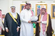 أمير القصيم يكرم بطل الراليات ماجد الثنيان بعد فوزه ببطولة العالم