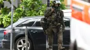 مسلحون يحتجزون رهائن في بنك بألمانيا واستنفار أمني كبير