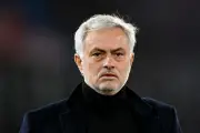 مورينيو يضع شروطاً صعبة لبيريز للعودة إلى ريال مدريد