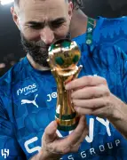 مصل الدوري أم فرحة مخدرة.. كأس الملك يثير قلق الهلاليين قبل مواجهة النصر