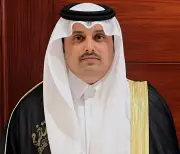 أحمد الأكلبي يحصل على بكالوريوس دكتور صيدلي مع مرتبة الشرف الأولى