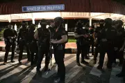 هروب سيناتور فلبيني مطلوب للجنائية الدولية بعد فوضى وإطلاق نار في مجلس الشيوخ