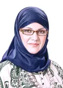 سارة العتيبي.. مسيرة صحفية مهنية بين الورق والرقمنة والإدارة التحريرية
