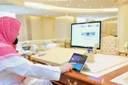 تحذير من استخدام الأطفال للهواتف الذكية قبل النوم