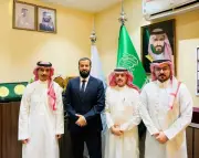 محافظ أبين والبرنامج السعودي يناقشان المشاريع التنموية في المحافظة