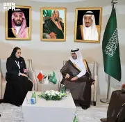 وزير البلديات والإسكان يعقد لقاءات ثنائية في باكو لتعزيز التعاون في الإسكان والتنمية الحضرية