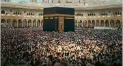 هيئة كبار العلماء: توجيهات القيادة مكنت ضيوف الرحمن من أداء المناسك في راحة
