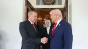 أردوغان يبحث مع ترمب العلاقات الثنائية والقضايا الإقليمية