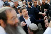 وزيران إسرائيليان من اليمين المتطرف يدعوان لاستئناف الحرب في لبنان