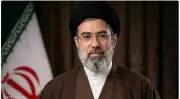 خامنئي: القوى الإقليمية لن تكون درعاً للقواعد الأمريكية