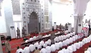 الحذيفي في خطبة عرفة: التقوى سبيل النجاة والتزام الأنظمة واجب