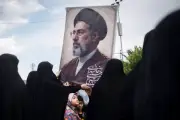 خامنئي يعلن عدم عودة القواعد الأمريكية بالمنطقة ويؤكد انتصار إيران