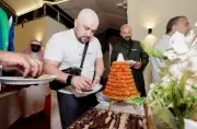 لجنة شرعية تجيب عن أسئلة ضيوف برنامج خادم الحرمين في منى