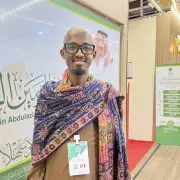 إمام جامع أوتاوا يروي لحظة بكائه عند رؤية الكعبة وقصة تزويج كنديين بالحلال