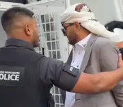 الشرطة البريطانية تعتقل يمنيين في مانشستر بسبب حمل 