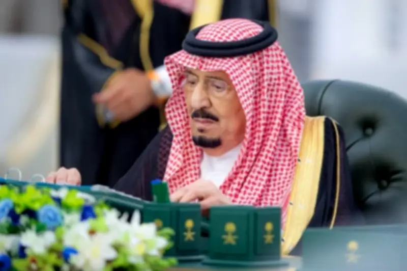 الملك سلمان يأمر بترقية وتعيين 212 قاضياً بوزارة العدل