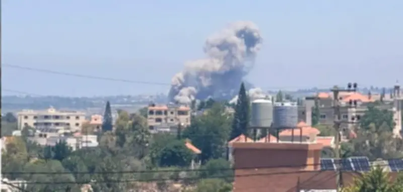 محادثات واشنطن لتثبيت الهدنة تتواصل وغارات إسرائيلية تقتل 6 في جنوب لبنان