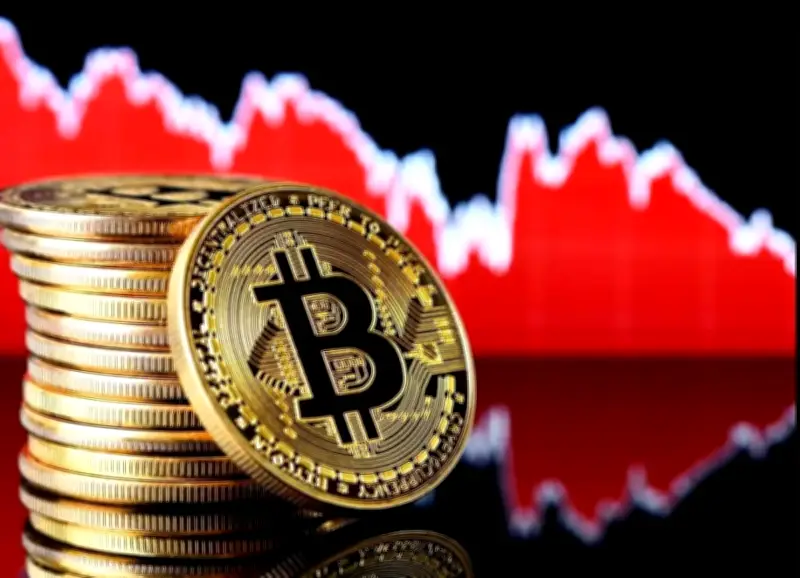 العملات المشفرة تعزز مكاسبها والبيتكوين فوق 63 ألف دولار
