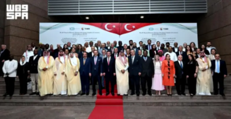 عبد الله كامل يدعو لتمكين القطاع الخاص لتعزيز النمو الاقتصادي