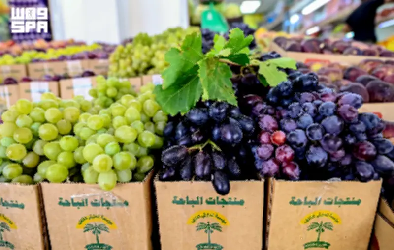 فواكه الباحة "براند صيف" يروي عطش الأسواق المحلية ويعيد الأحفاد إلى حرفة الأجداد