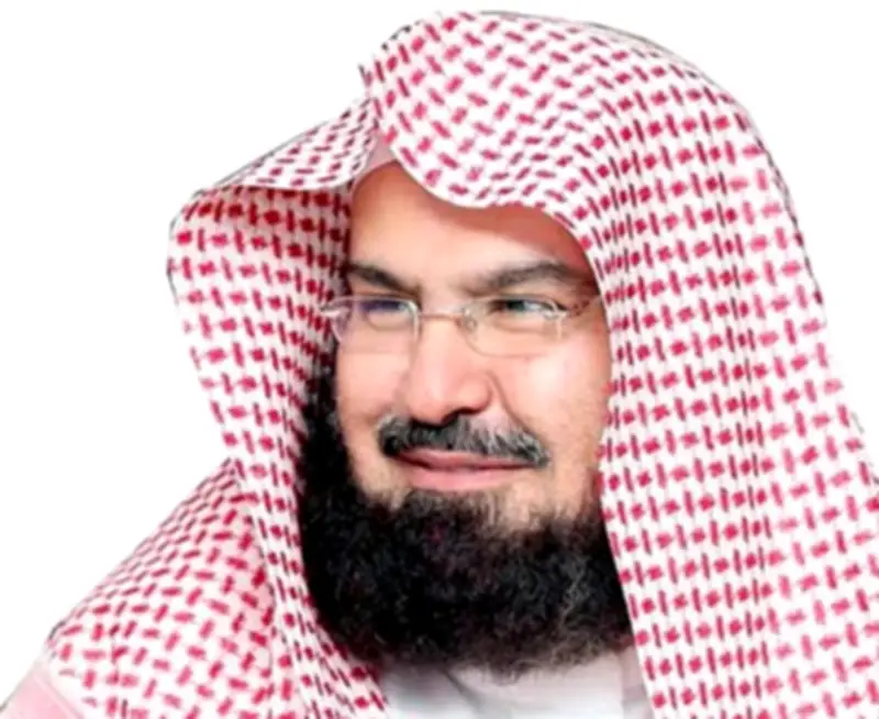 السديس: غسل الكعبة تجسيد عملي لعناية المملكة ببيت الله الحرام