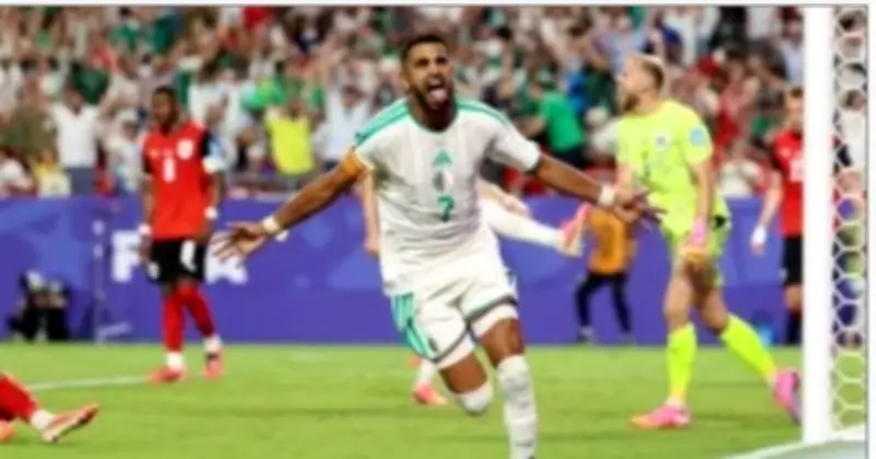 الجزائر والنمسا تتأهلان لدور 32 بكأس العالم بتعادل مثير 3-3 والأرجنتين تهزم الأردن