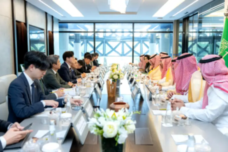 الخريف يبحث مع وزير التجارة الكوري تعزيز الشراكة في المعادن الحرجة والصناعات المتقدمة