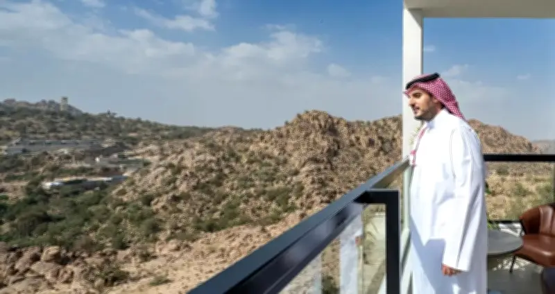 محافظ الطائف يتفقد استعدادات المواقع السياحية في الشفا لموسم الصيف