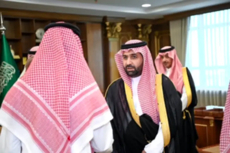 أمير جازان ونائبه يستقبلان منسوبي الإمارة لتهنئتهم بعيد الأضحى
