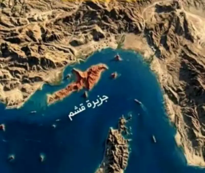 واشنطن وطهران تتبادلان الاتهامات بشأن ضربات قشم والأسطول الخامس