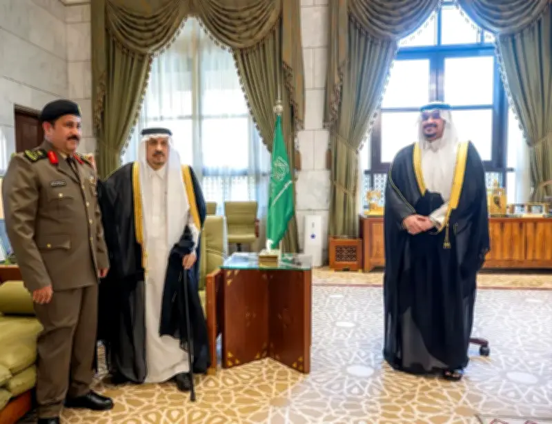 أمير الرياض يقلد اللواء خالد الهماش رتبته الجديدة