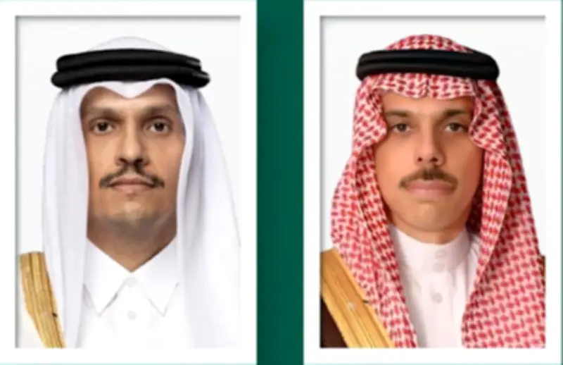 وزير الخارجية السعودي يتلقى اتصالاً هاتفياً من رئيس وزراء قطر لبحث التنسيق الإقليمي