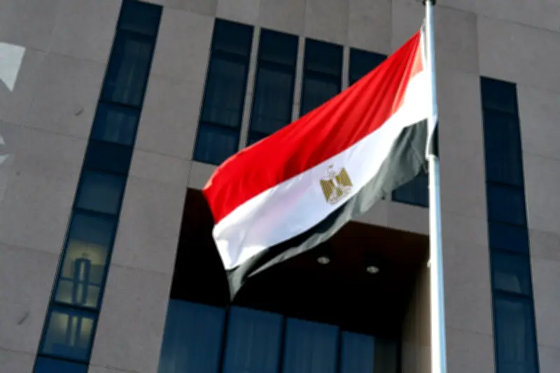 مصر تدين الهجوم الإيراني على مطار الكويت وتعتبره انتهاكاً للسيادة