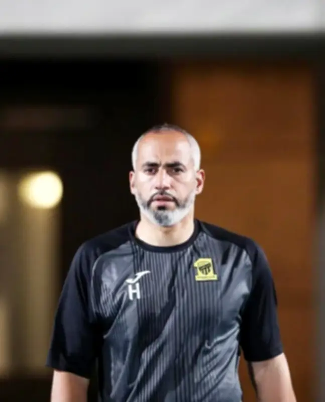 حسين الصادق يعود للعمل الإداري مع أندية روشن بعد خروجه من المنتخب