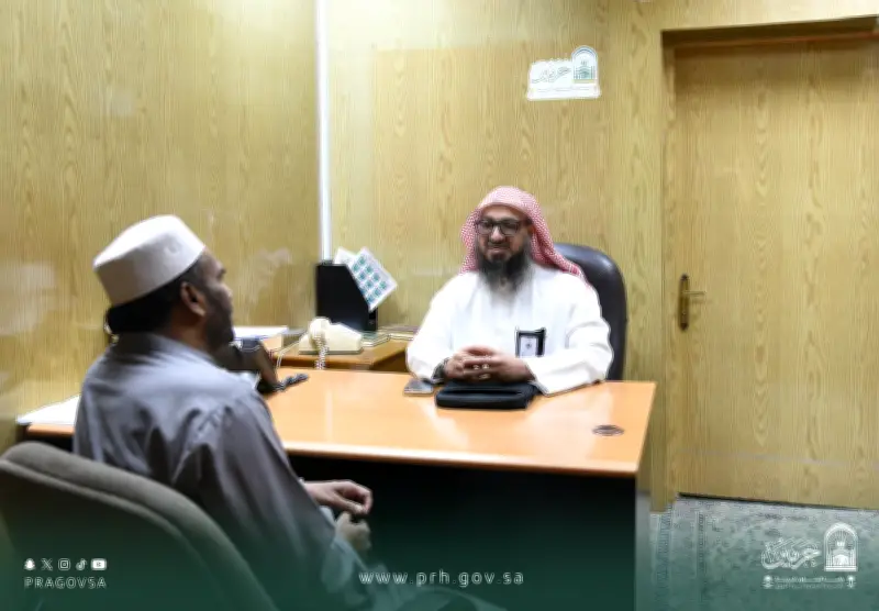 تطوير خدمة "إجابة السائلين" بالمسجد النبوي عبر نقاط ميدانية وقنوات رقمية وهاتفية