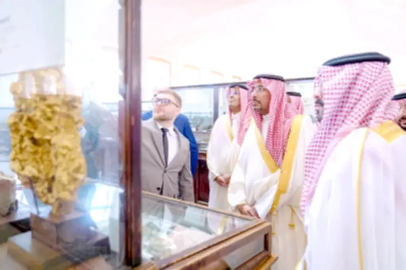 ألكرعيف يبحث شراكات صناعية لتعزيز التعاون السعودي الروسي