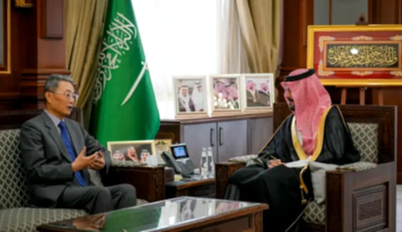 أمير المدينة المنورة يستقبل القنصل العام الصيني لبحث التعاون