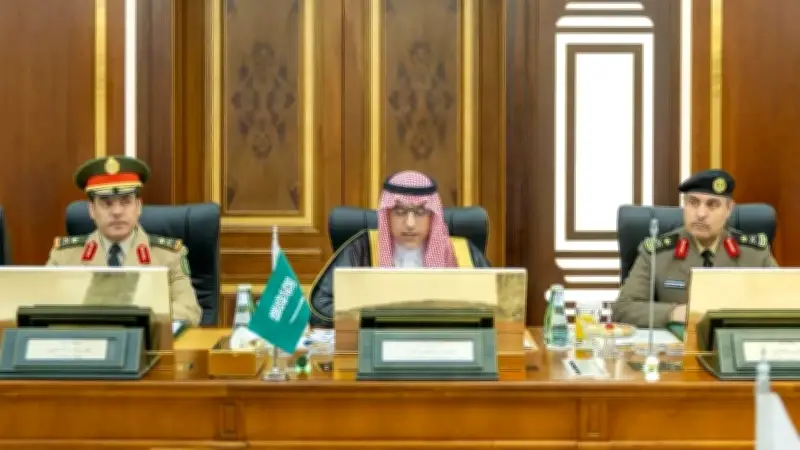 مساعد وزير الداخلية يترأس الاجتماع السادس للجنة الأمنية السعودية القطرية