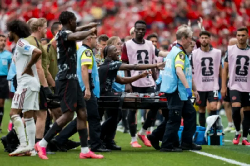 إصابة لاعب وسط كندا كوني بكسور في الساق بعد عملية جراحية