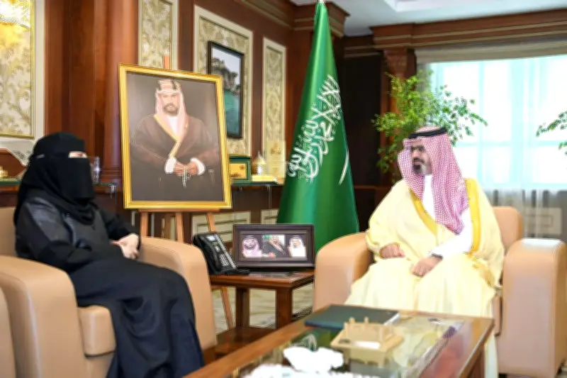 نائب أمير جازان يتسلم التقرير السنوي لهيئة أموال القاصرين