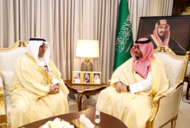 نائب أمير نجران يطّلع على استعدادات الأمانة لموسم الصيف