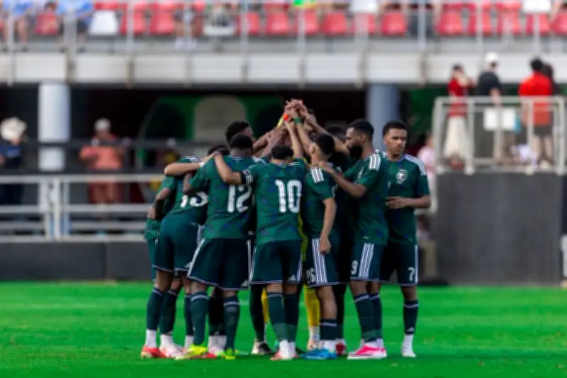 دونيس يعلن تشكيل السعودية لمواجهة إسبانيا في كأس العالم 2026